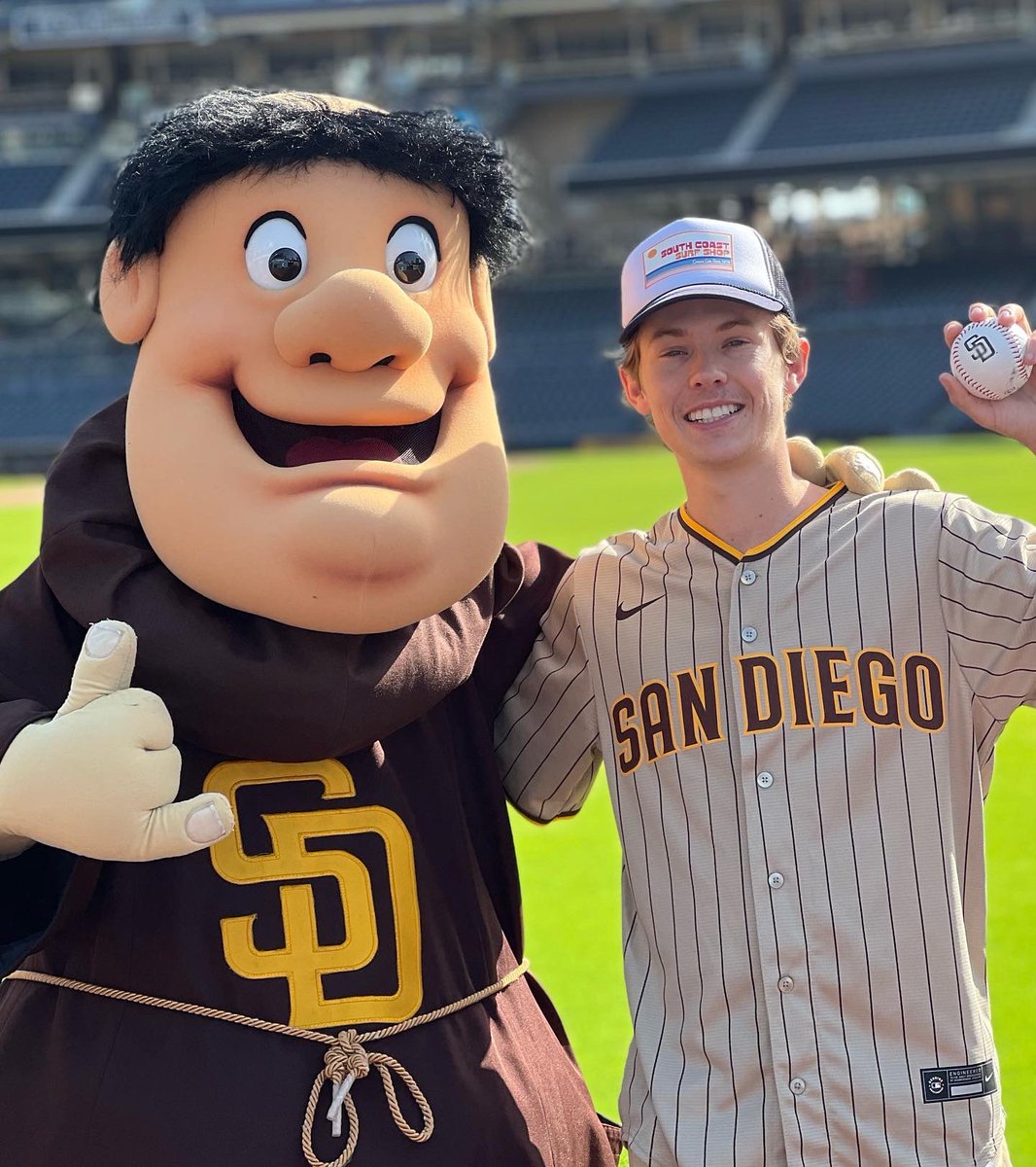 Tanner Fox tweet media