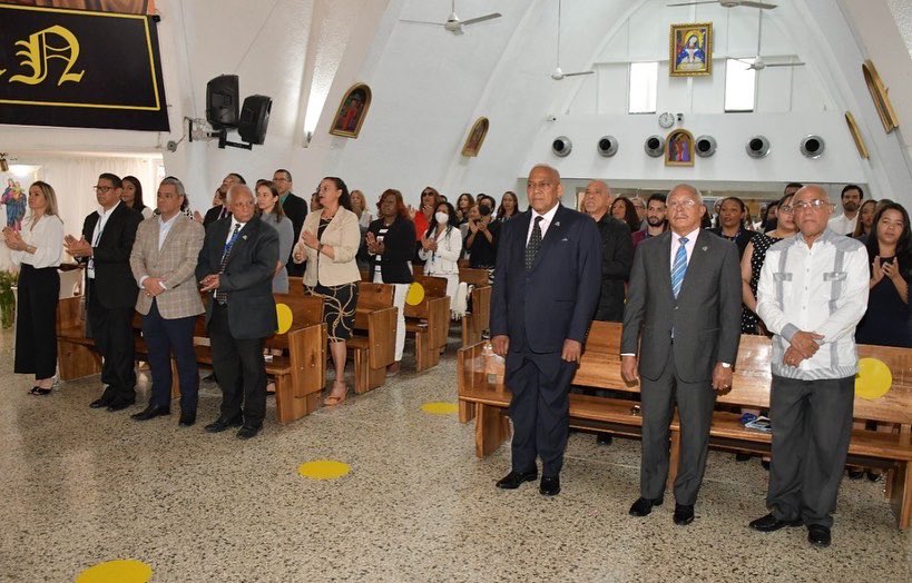OnapiRD's tweet photo. Para conmemorar el 22 aniversario de la creación de la ONAPI el Director General de la entidad Dr. Salvador Ramos, acompañado de Ejecutivos y colaboradores participaron en una misa de Eucaristía  que ofreció el sacerdote Juan Andrés Hidalgo en la Iglesia San Antonio Maria Claret. https://t.co/4XCWleAxEw
