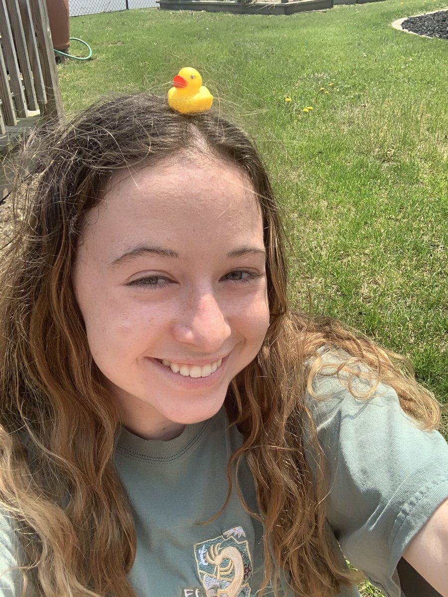 #foundaduck2022 <a href="/SukaloTracy/">Tracy Sukalo</a> @bsopiarz