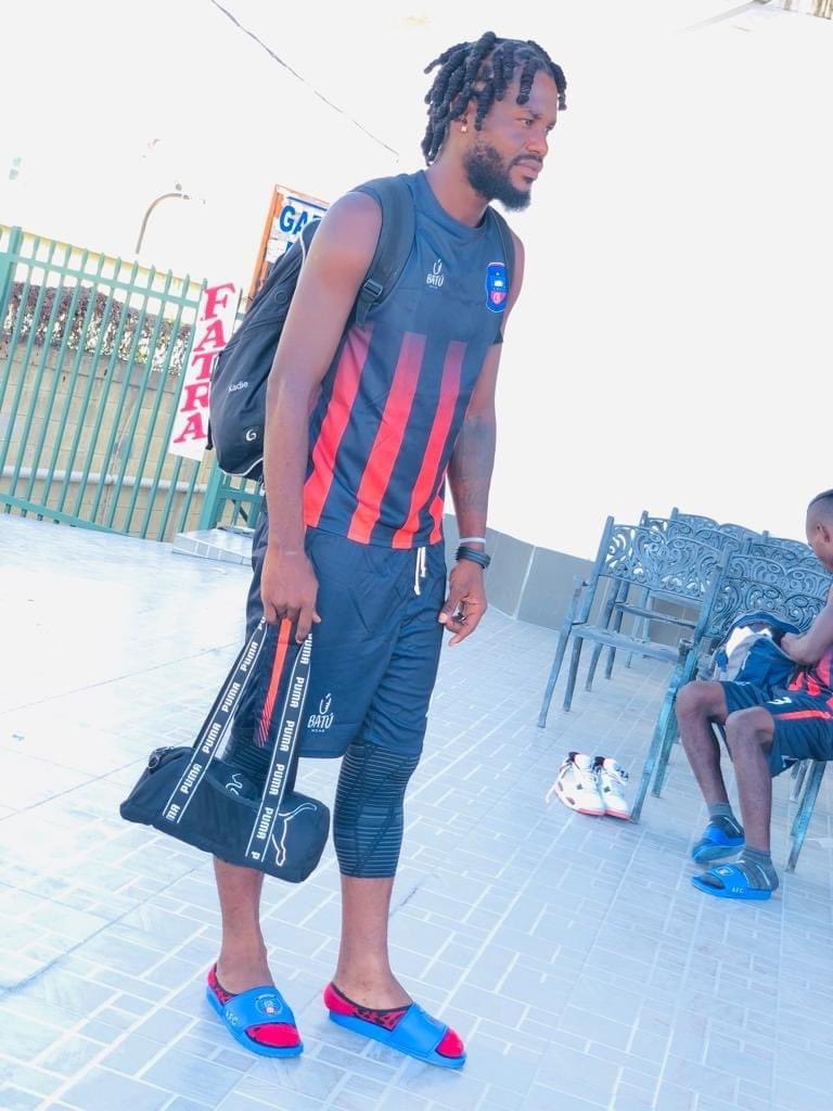 Caleb_Jephte's tweet photo. Alesy Olnick, en voyage avec l’Arcahaie FC pour la Caribbean Club Championship 2022 !

Le milieu de terrain est l’un des meilleurs joueurs de l’AFC. Il sera très attendu dans cette compétition. 🇭🇹 https://t.co/kGQsOxTpr0