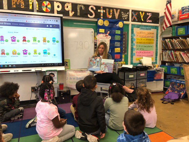 michellerullo1's tweet photo. Teacher Appreciation Week! 🎉👏🎉👏Captain James Lawrence Elementary School - City of Burlington Public School District- New Jersey! @tcmpub @katiehallTCM #TeacherAppreciation #tcmcares #tcmunited https://t.co/WIDrZsARov