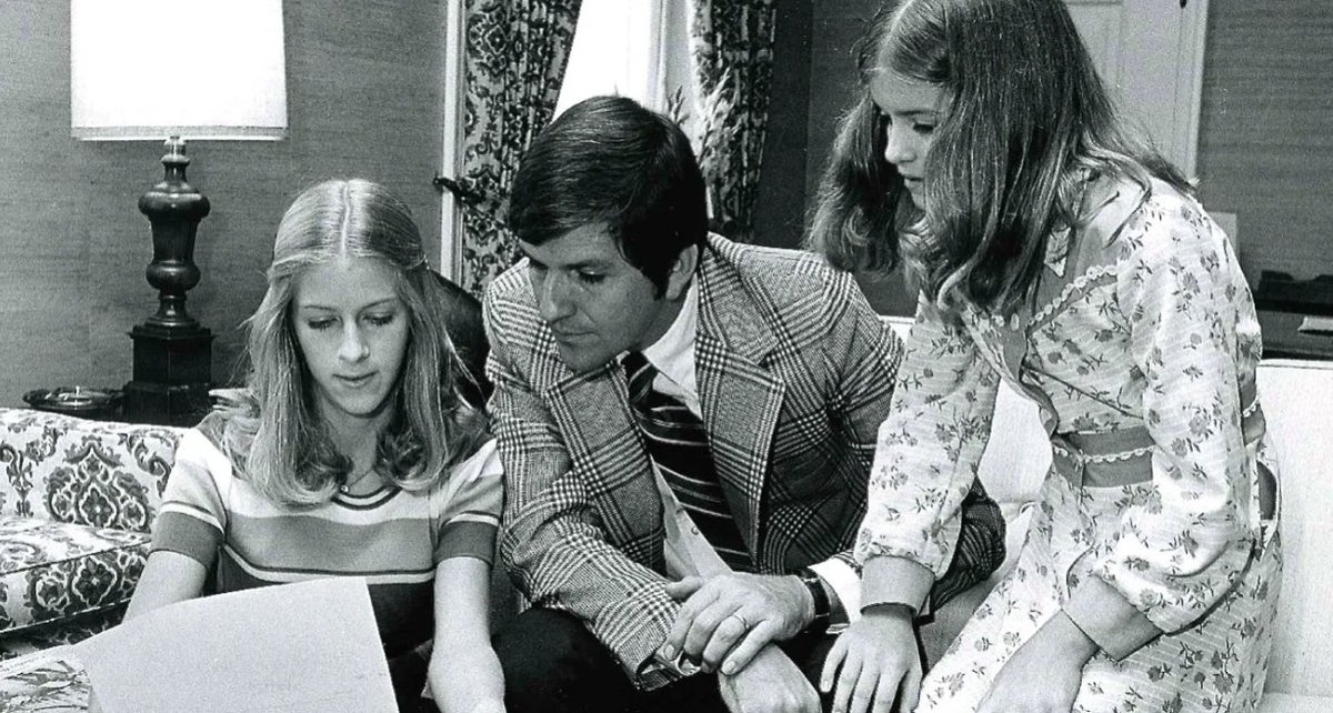 For 17 years, we have sought to put citizens back in the center of our democracy. Help us continue this work by participating in our Annual Fund!
Learn more about our history here: mathewscenter.org/about/ 
Donate here: bit.ly/3FFzNAf