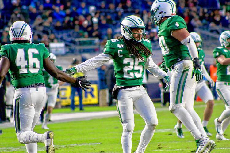 AaronRose04's tweet photo. I’m blessed to receive my first college football offer from @DartFootball @CoachAhmaadS.
@CoachBIreton 
@ACFriarFootball 
@coach_dobes 
@BTeevens 
@Coach_McCorkle 
@BrianDohn247 

#Blessed
#Classof2023 https://t.co/6jWKPZfEyI