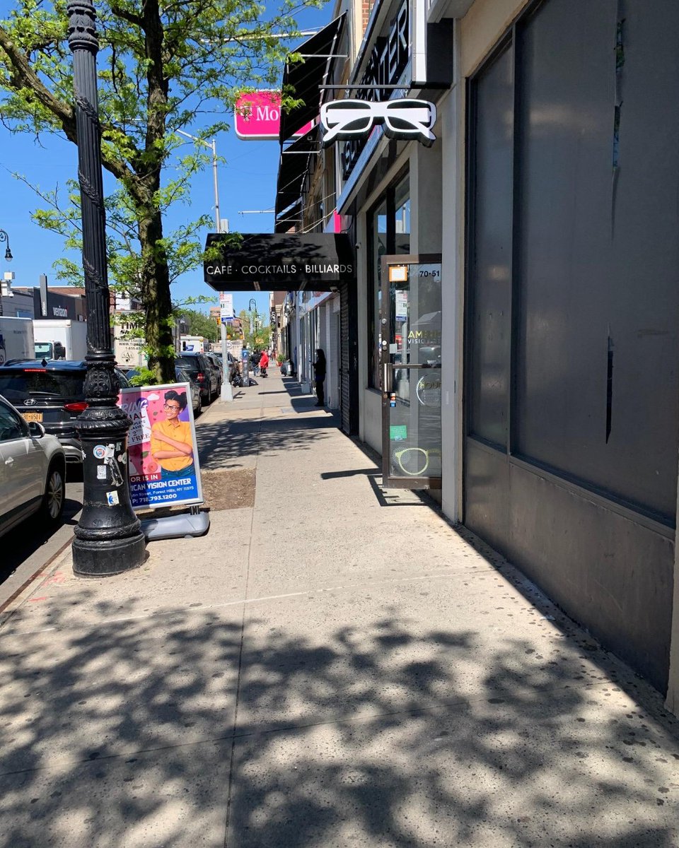 aceprogramsny's tweet photo. Today's #ShockinglyClean Street is #AustinStreet in #ForestHills #Queens #NYC. Our partner @Lynn4NYC is making these services that keep our neighborhoods looking #SparklingClean possible. Thank you! https://t.co/xdCyvsOeQd