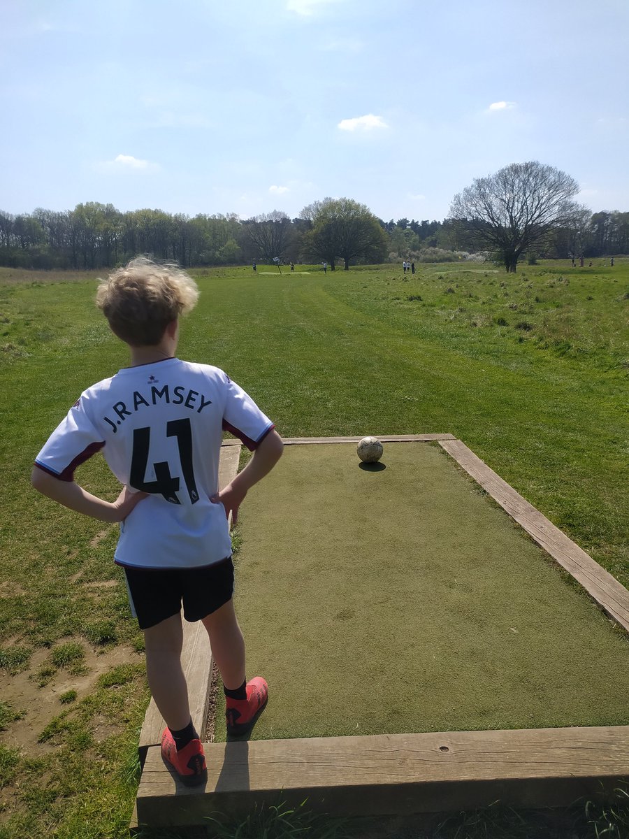 SavoGilbert's tweet photo. #AVFCLIVE UTV COME ON THE VILLA BOYS https://t.co/xQggPiC4dZ