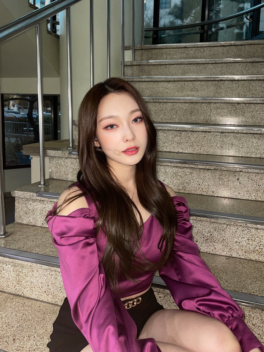 girlgroupspics's tweet photo. dreamnote ; lara https://t.co/sp6dGneueX