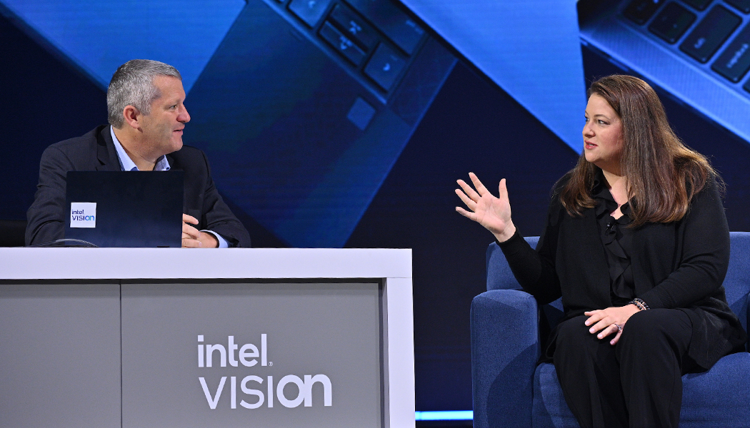 intel's tweet image. @MJHolthaus introduced our new #12thGen #IntelCore HX processor at Intel Vision. It has the power of a desktop in a mobile package for professionals who need top performance and flexibility. #IntelON intel.ly/3M1NIDh