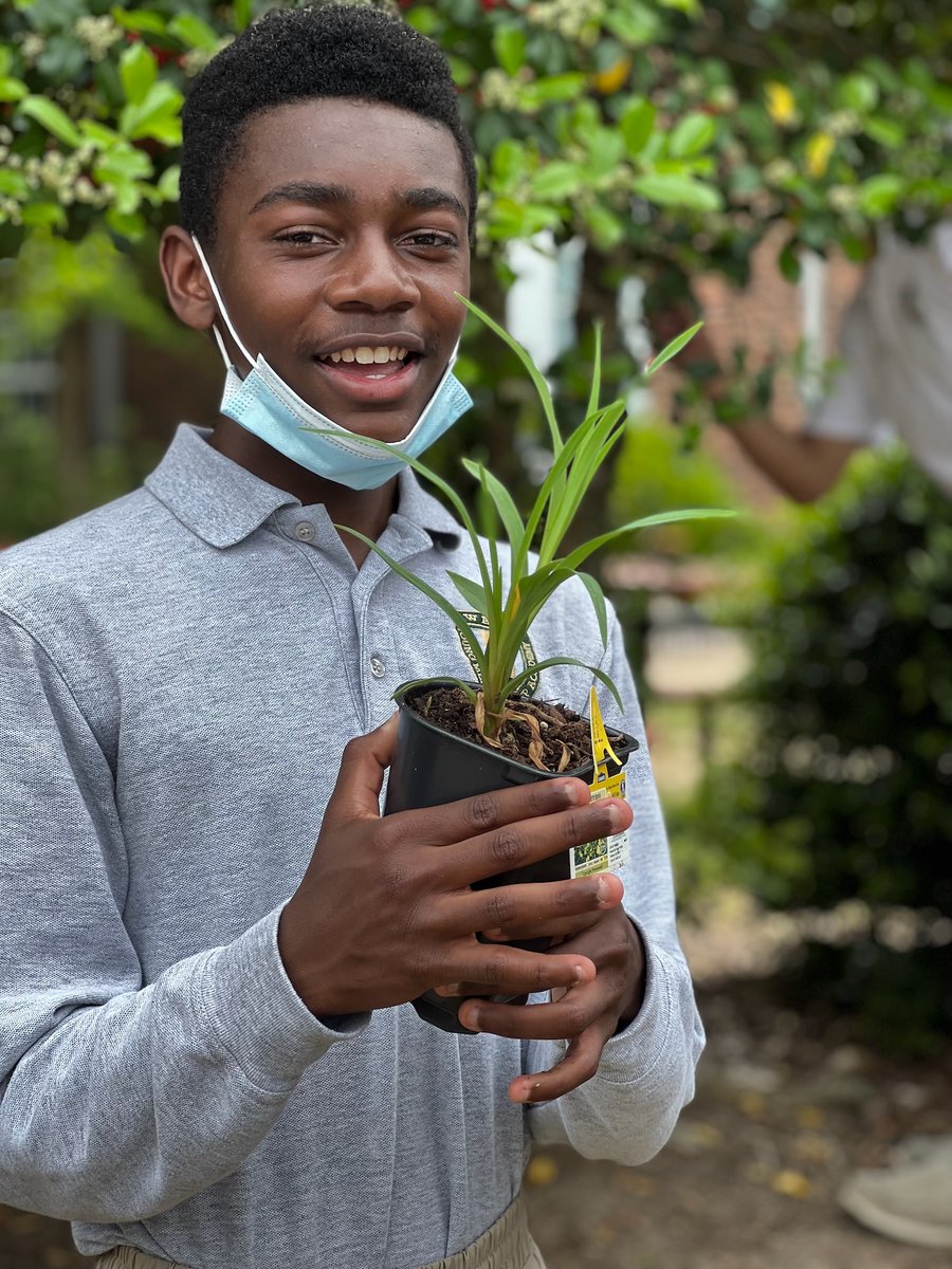 WCPSS's tweet photo. Learning through service at @WakeBoysLead! Students designed and implemented service projects to beautify the campus, raise funds for art classes and encourage fitness and health! https://t.co/mhwUXwtA3X #FromHereAnythingIsPossible 🛠🙌🏽🪴🌻 https://t.co/MMHGO9hak0