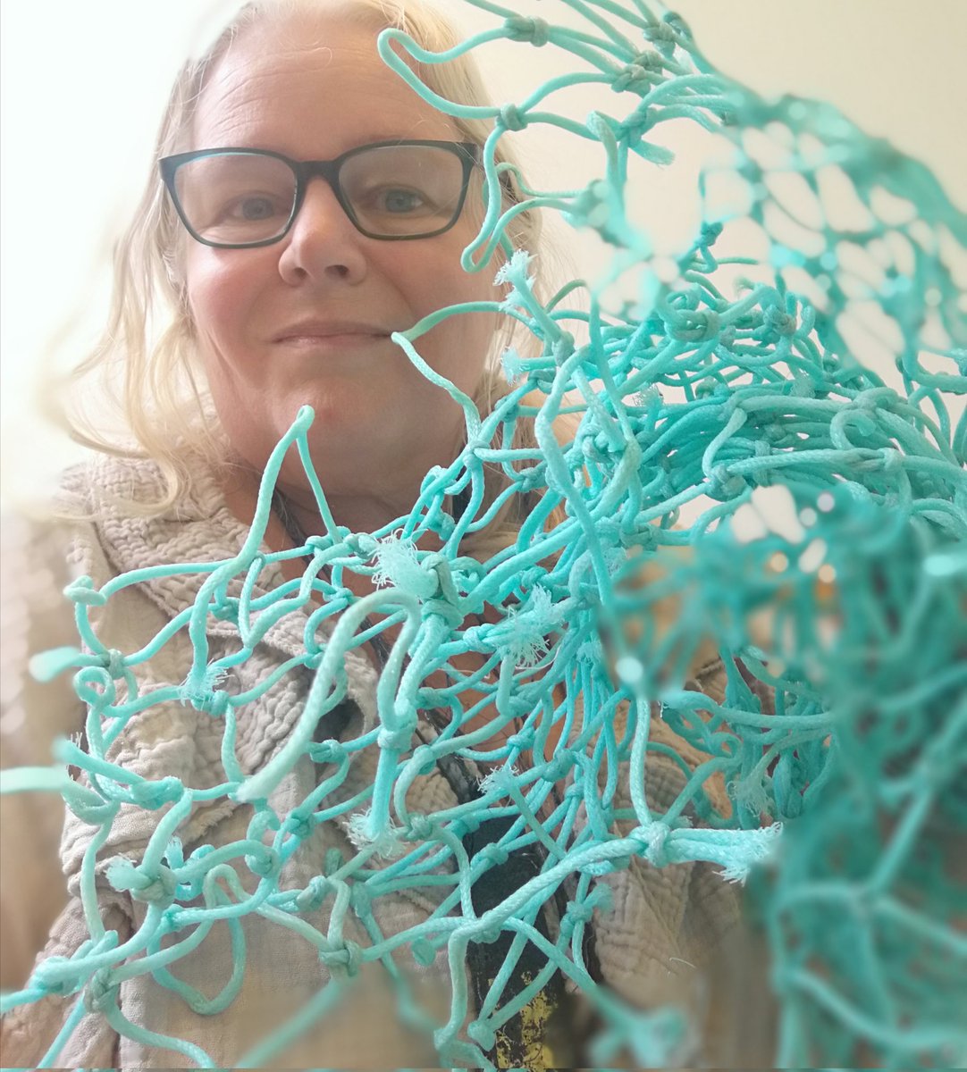 halftheocean's tweet photo. As I said on @BBCYork with @julialovesny this morning I have mixed feelings about this plastic. It's devastating that it's washing up on the beaches in such vast amounts but phworrr is it a fab material to work with. #upcycledplastic #upcycledjewellery https://t.co/wHDxzjd6LO