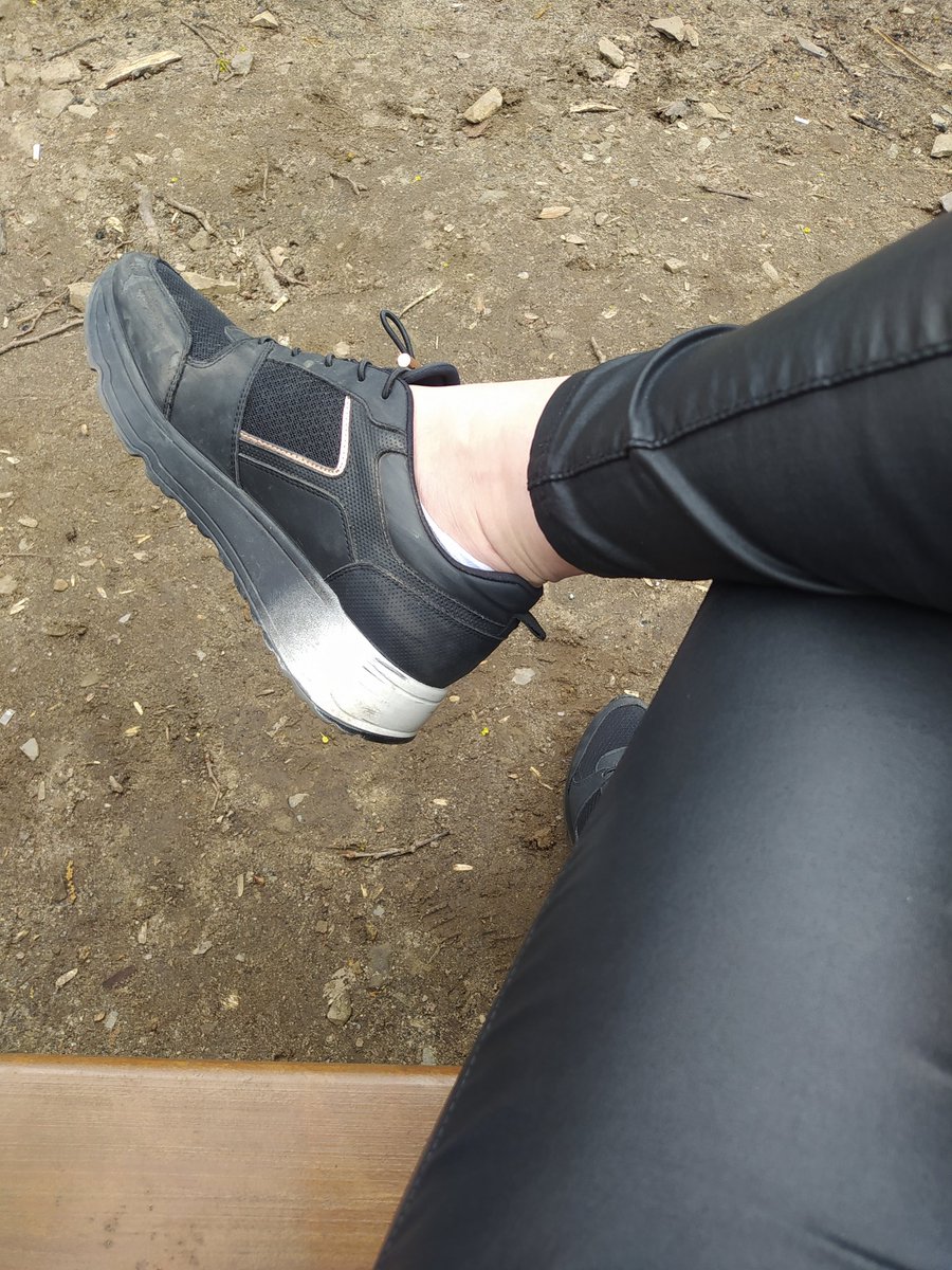 GoddessAnastazz's tweet photo. Która kurwa gotowa na dojenie 😈?? #findom #femdom #paypig #moneyslave #paypig #footfetish #crushfetish #polskadomina https://t.co/dTd2o4gPVz