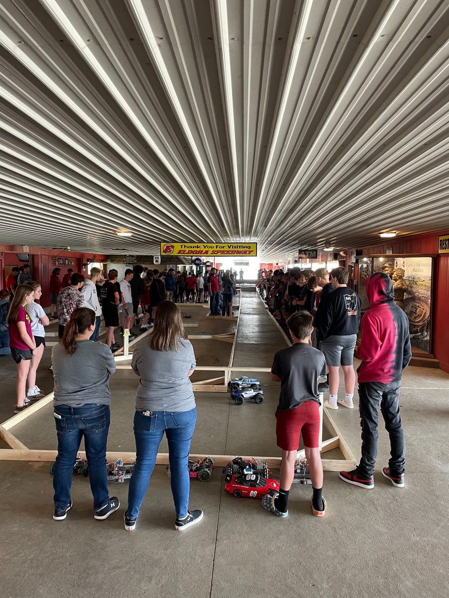 EldoraSpeedway's tweet photo. Today was STEM Day at Eldora! Over 200 area students from nine districts participated in the annual event conducted by the @AFResearchLab. (1/2) https://t.co/g1RmonxPcA