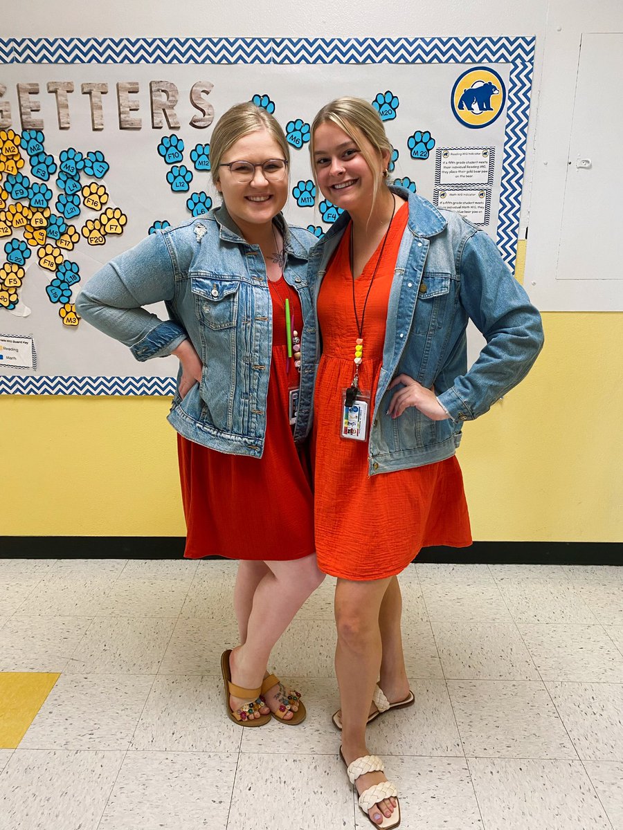 5thwithFergen's tweet photo. Twinning with my mentor bestie @MrsLizzyOgle! A huge shout out to this amazing gal who has done so much for me in my first year of teaching, I will be forever thankful for her❤️ https://t.co/2H4fWA6qgk