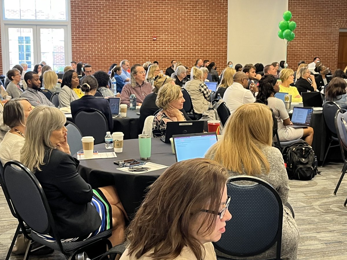 Shann_Teague's tweet photo. The Ohio Department of Education’s Center for Continuous Improvement hosted the Summer Learning and Afterschool Opportunities Kickoff and Orientation Carnival Theme: Come One, Come All!  @OHEducation  @OhioAfterschool  @DRDeweyOHgal @PatriciaNyquist https://t.co/5uR2hEUw7G