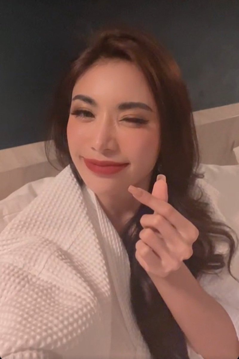 chompu_athita's tweet photo. โอ๋ๆรีบพักผ่อนนะคะ เหนื่อยมาทั้งวัน พรุ่งนี้เจอกันค่า🤍 #อิงชม #ชมพูเวียงพิงค์ #ชมพูเชียงใหม่ #อิงฟ้าวราหะ https://t.co/wAiGpIghFA