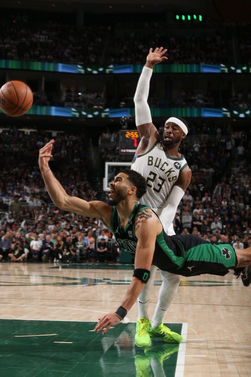Celtics_Junkies's tweet photo. Jayson Tatum made this shot. https://t.co/BvDdwK8sif