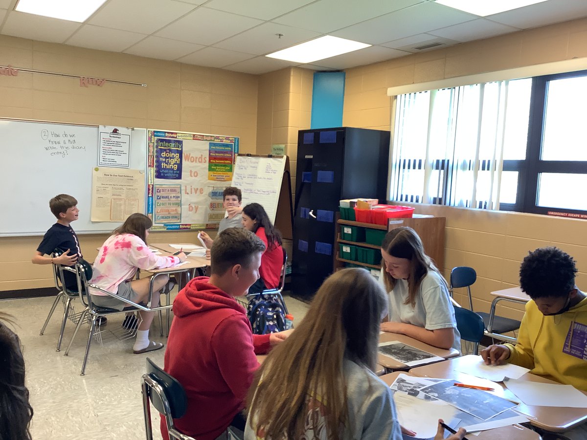 Mrs_LOLdaker's tweet photo. gett another class started with The Outsiders, a rite of passage at Jerling! @JerlingJayhawks @se4realhinton @ChrisLHenning @ProrokLeads @MrsHalperEDU @135Learning @OSD135 #staygold #Reading @RobLowe @TomCruise https://t.co/8Z8Ynlapyg