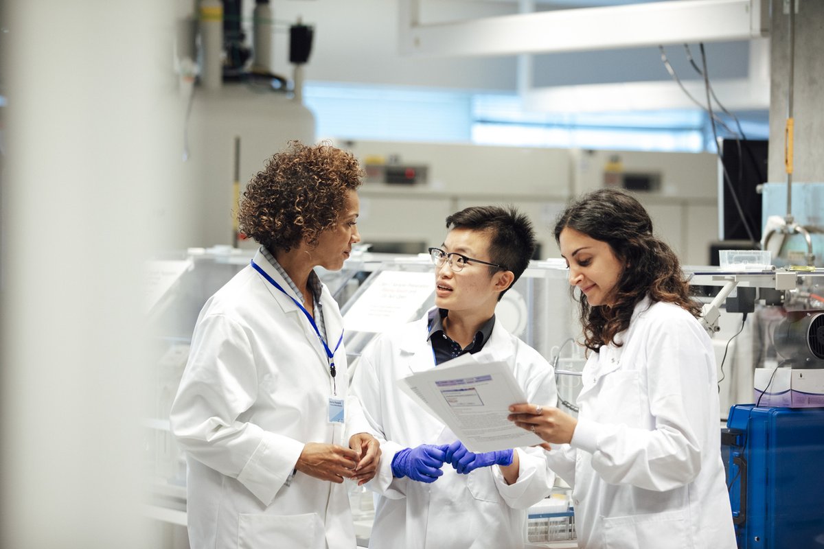 NASEM_Health's tweet photo. #AutoimmuneDiseases affect over 25 million people in the U.S., and more research is needed to determine how they are caused and how they can be treated. Read @theNASEM's recommendations for @NIH autoimmune disease research in our new report: https://t.co/1AvMwAVmiW https://t.co/Gy9GfdnKDk