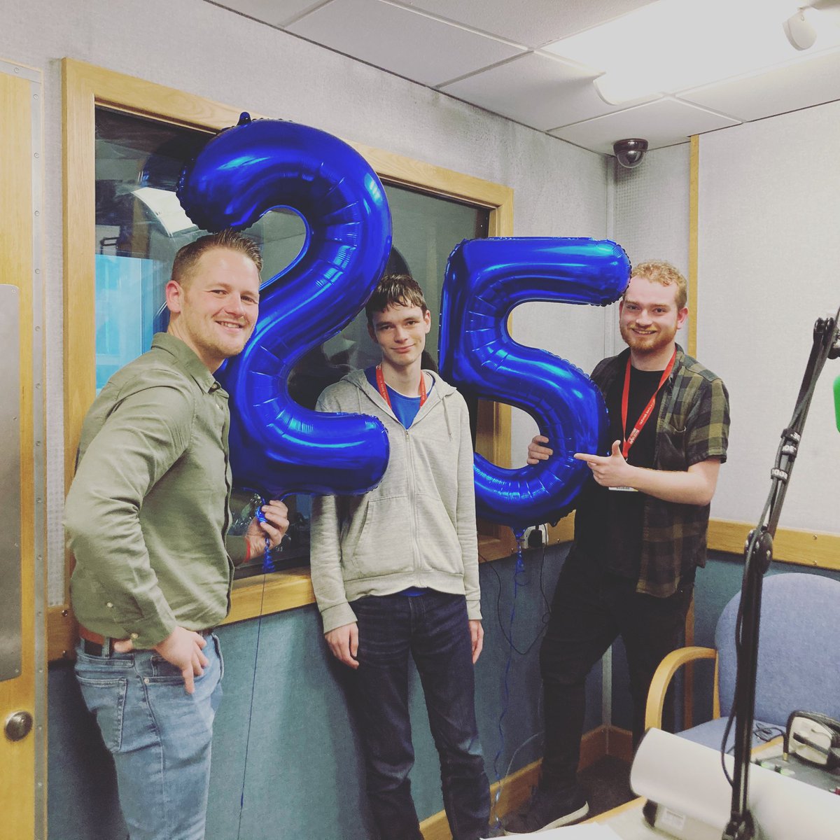 Radio LaB 97.1fm tweet media