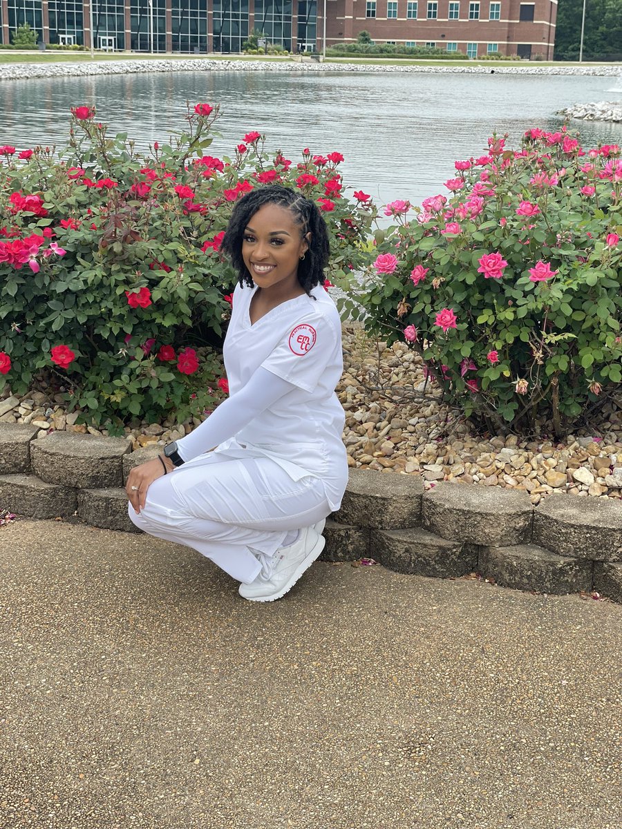 _itssskay's tweet photo. Itโs giving what itโs supposed to give ๐๐ฝโโ๏ธ๐
#FutureNurse #FutureLPN๐ฉบ๐ https://t.co/ei2dNfSdHZ