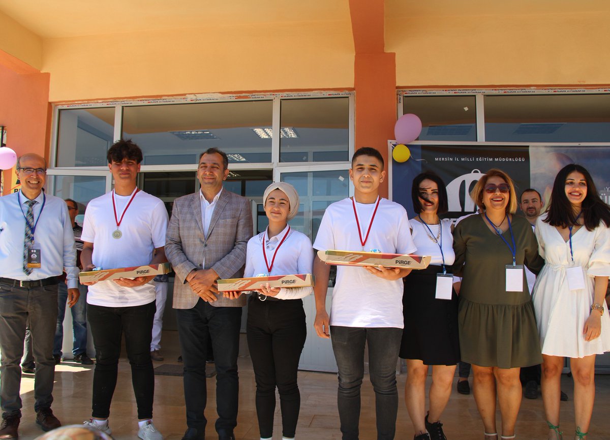 mersinmesem's tweet photo. Mersin Milli Eğitim Müdürlüğünce düzenlenen "Geleceğin Şefleri" Meslek Liseleri Yemek Yarışması'nda merkezimiz ana yemek kategorisinde birinci olmuştur. 
@aliihsansu_ @akgulsuleyman @AdemKoca46 @AdemSimsek33 @KadirKERMOGLU https://t.co/0dQMbppG8W