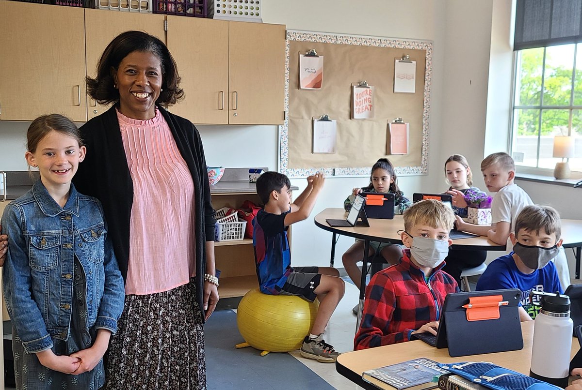mariemontelem's tweet photo. Our principal of the day rocked the morning announcements, visited all of the classrooms and even got to help the Superintendent hand out some awards! #MEPTO #TeacherRaffleWinner #creatingexperience #MErainbow 🌈 https://t.co/DQ0Q1teBXj