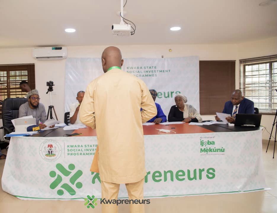 anottytuta's tweet photo. The kwaraprenuer scheme recorded its success by Empowering small and large scale businesses in Kwara state!! Are you thinking what I am thinking?
#mobrimah #brimahkwara #okajue #fedhouseofrep https://t.co/ftOXQ0VfZ9