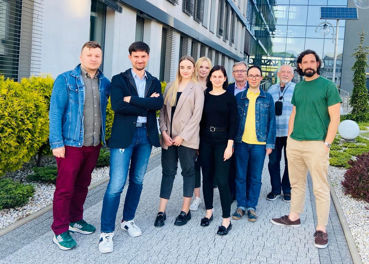 patryk_bialas's tweet photo. Z drużyną @bomiasto zwiedzamy wystawę #EnergyInTransition #eurocentrum #Katowice 
#wspolpraca @Kons_Niem_Wro #GIZ https://t.co/8465aq90Dt