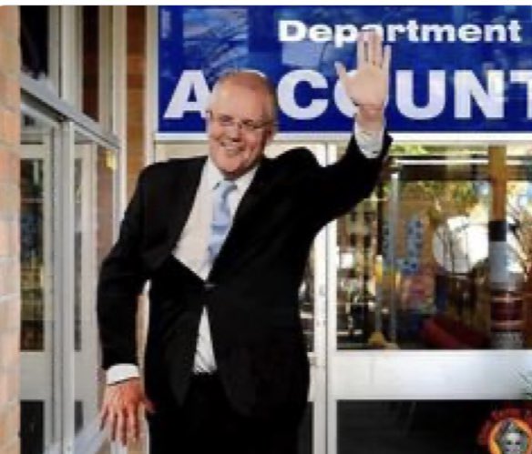 ockanui_mj's tweet photo. Whilst Morrison’s minders carefully manage all photo opportunities, I wonder if this one was done on purpose as even his Deputy PM calls him a liar and dodgy so its no wonder his minders had a little fun with #scottytheliar #timwilsonmp #JoshFrydenberg #auspol #auspoll2022 #abc https://t.co/oOm3hXHYRt