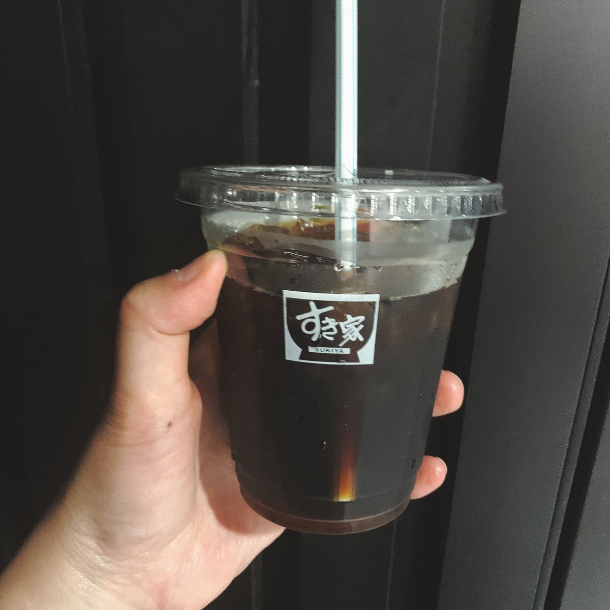 Miwashi_33's tweet photo. 昨夜寝る前
水出しコーヒーを作ったのに、
会社に持ってくの忘れた😂

ということで
本日は
すき家のれーこー☕️ https://t.co/jn0Vs6KaXa