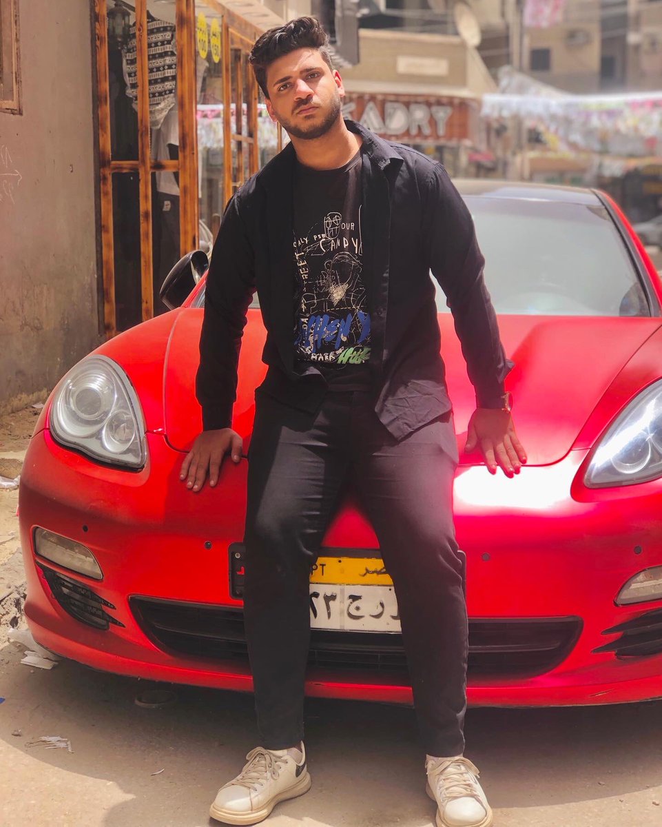 bauomy_'s tweet photo. ظهوري قليل بس ف بالكو صعب ت��سونـي..💨👁‍🗨 https://t.co/dcjHByVjHJ