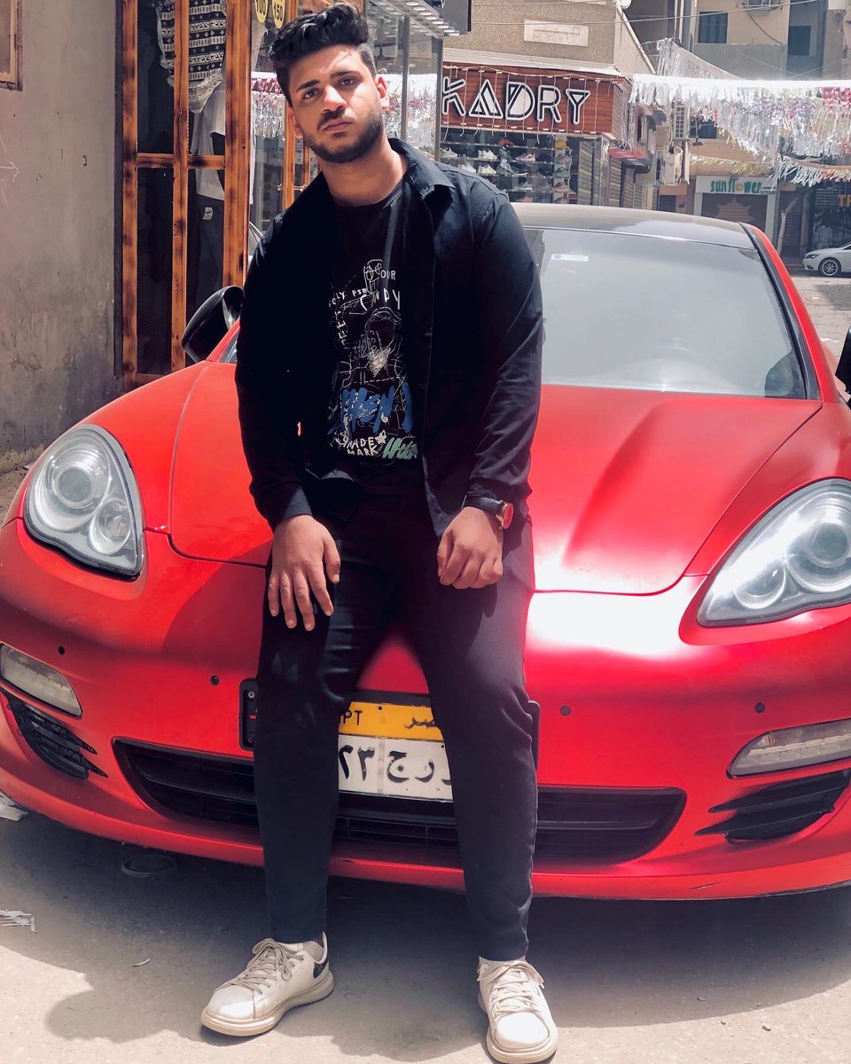 bauomy_'s tweet photo. ظهوري قليل بس ف بالكو صعب ت��سونـي..💨👁‍🗨 https://t.co/dcjHByVjHJ