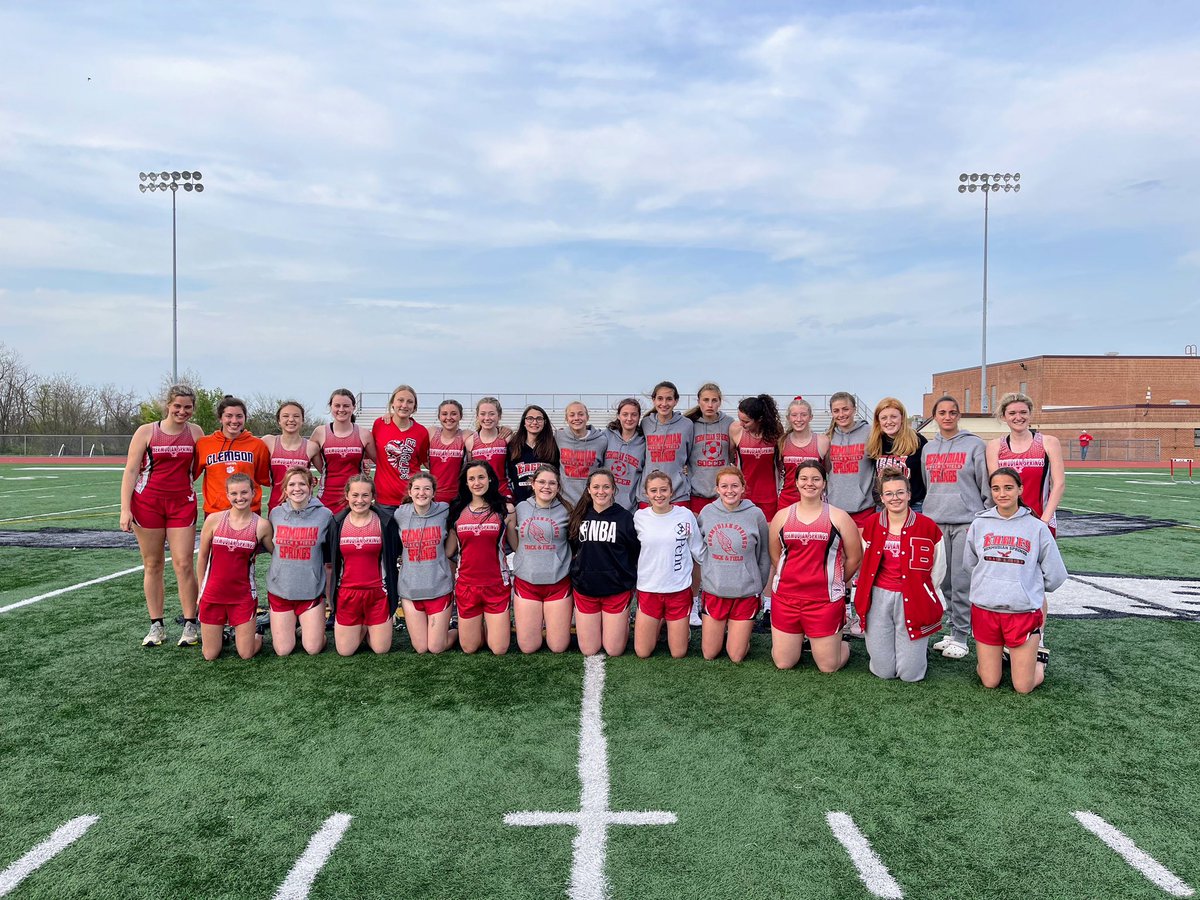 CentralPARunner's tweet photo. Congratulations to the Bermudian Springs boys &amp; girls teams for going undefeated 7-0 in the YAIAA division 3 this season. Bermudian boys scored over 100 points in all 7 dual meets! Bermudian is one of the top “small” school programs in Central PA (if not the state!). https://t.co/2nRfUlAwfK