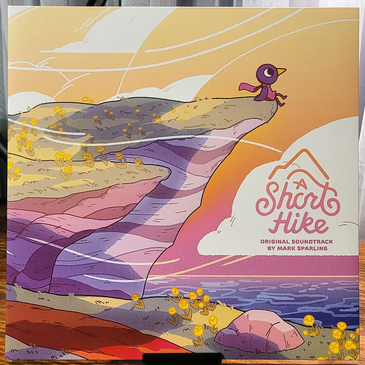 LionHeartWill's tweet photo. A Short Hike videogame soundtrack on vinyl. The jacket, sleeve and vinyl are just gorgeous 😍 The game is great, go play it! 🎮
#ashorthike #ashorthikegame #stumpyfrogrecords #everlandrecords #videogamevinyl Check out ➡️: @adamgryu
@Markymark665 @stumpyfrogrecs @Lemondaurora https://t.co/EYimxpgebW