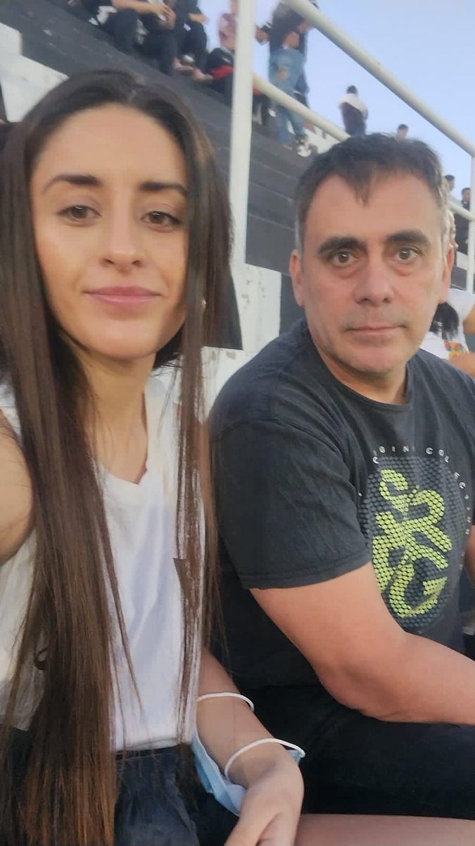 De los mejores momentos me guardo este en el corazón, gracias por compartir esto conmigo te amo 🖤🤍🖤