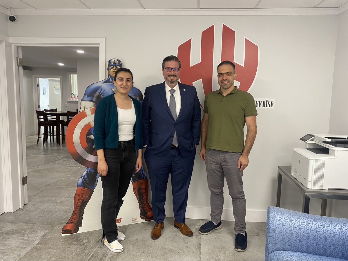 HeroHouseio's tweet photo. We had the pleasure of hosting @ArdyKassakhian, the Mayor of the City of Glendale at Hero House. We discussed @SmartGateVC's initiatives at Hero House. Stay tuned for exciting updates! #glendaletech #herohouse https://t.co/CWZihrmx7V