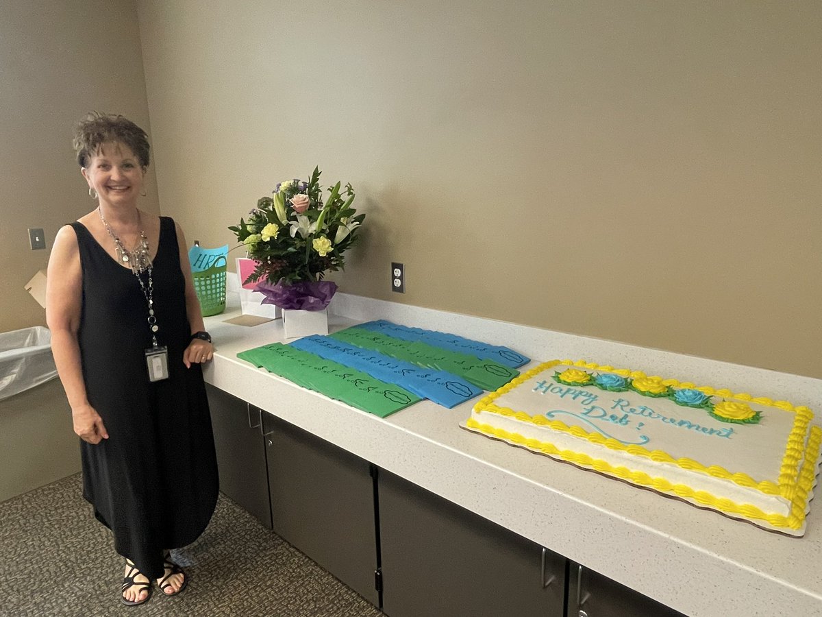 We will be forever grateful for the leadership of our president, Deb Hotujac! Deb, congratulations on your retirement and thank you for selflessly serving our teachers and students in BV. You are one in a million! 💙💚💙