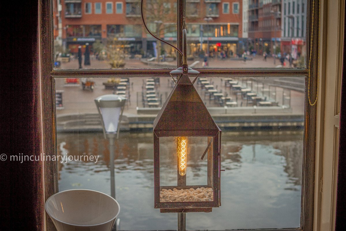 MijnChefJourney's tweet photo. Here's to impeccable views while working

#cheflife #Chefs #views #Amsterdam https://t.co/GVg0fVM0JP