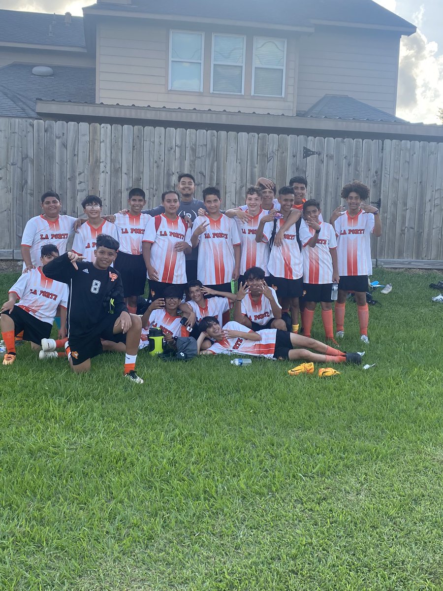 LPJathletics's tweet photo. The 7th grade boys soccer team ends the season with a 7-0 win over Lomax! Great job by these boys and their coaches. @Lpjhbullpups @LPSoccer5 @LPISDAthletics @lpisd https://t.co/9poyQchY9Z