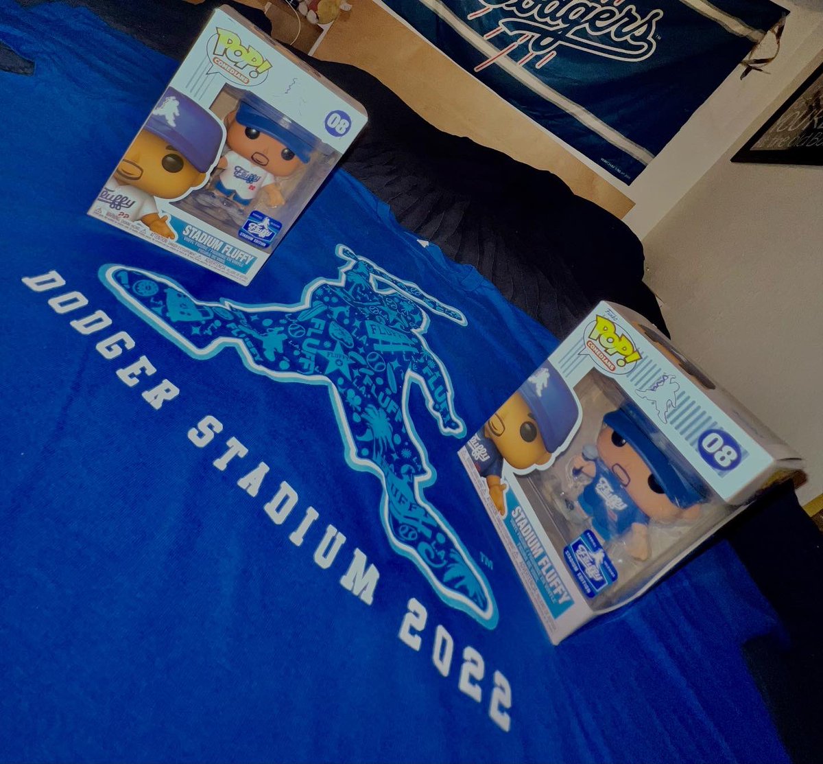 mariachiloco1_'s tweet photo. I Got My @fluffyguy Shirt & Fluffy Funko Pop Iโm Glad I Get To Add These To My Collection! ๐๐คโพ๏ธ๐ฅ๐๐ฝโ๐ฝ๐๐ฝ #StadiumFluffy #FluffyFunkoPop #PopComedians #FunkoPop #Fluffy #FluffyLA #DodgerStadiumFluffy #DodgerStadium2022 #GabrieliGlesias #DodgerStadium #Comedy #MasPansaMasChansa https://t.co/vfPdOAim7M