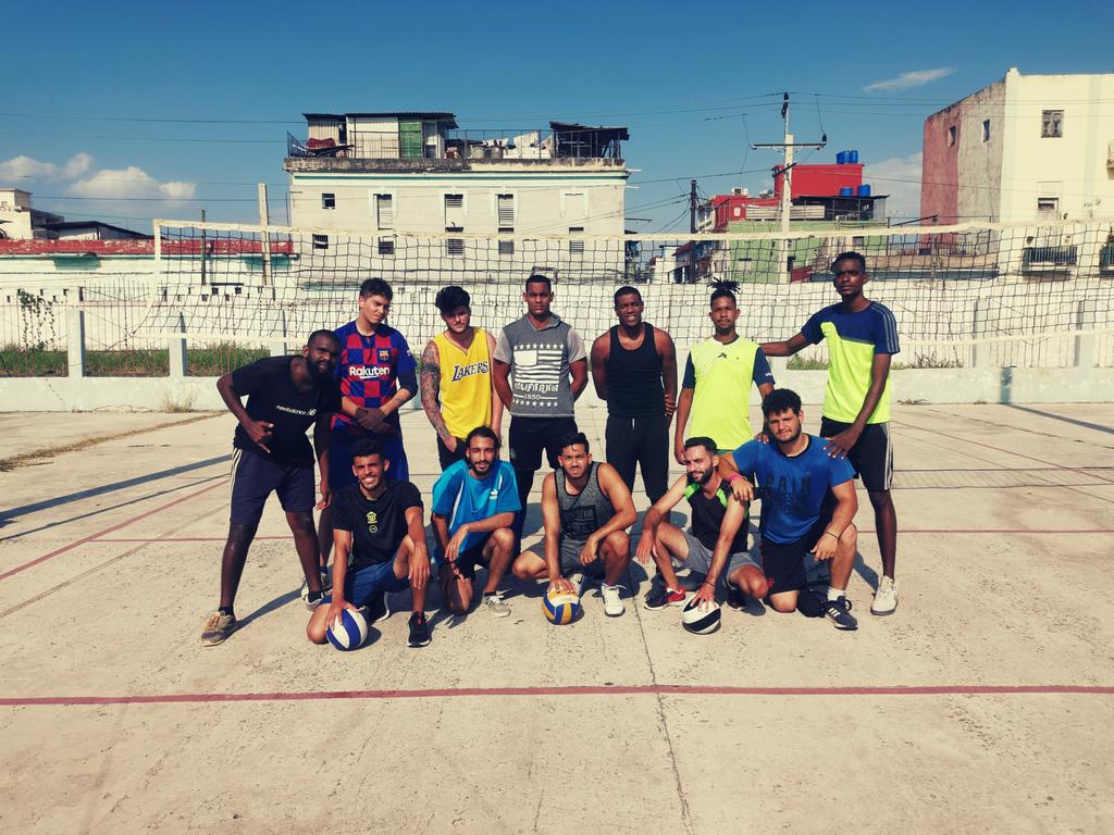 FcomVolley's tweet photo. La Vollyneta Vikinga ya está aquí. En este perfil te informaremos sobre todo lo que acontece con el equipo de voleibol de la Facultad de Comunicación de la Universidad de la Habana @fcomUH.
🔥💙🏐
#Comunicacion_agresivo
#TeamFcom
#Vollyneta https://t.co/Rm5tIdCntf