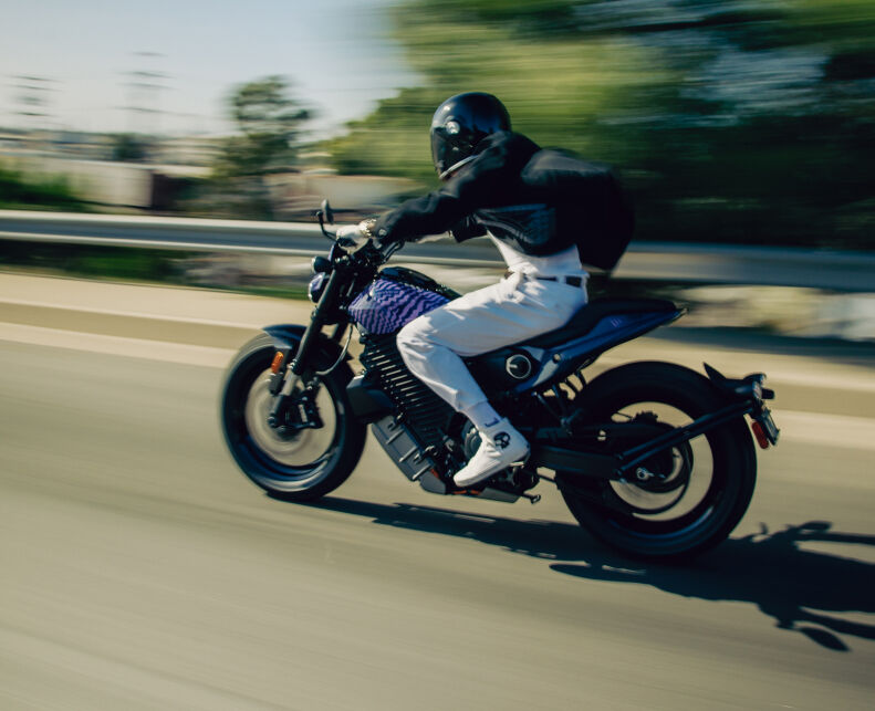 tflbike's tweet photo. Check out our latest post (Can The LiveWire Del Mar Be The Best Looking &amp; Most Hated Harley Ever?) on https://t.co/FohqfpSHZz: https://t.co/kwUedKybng https://t.co/afjQswFud8