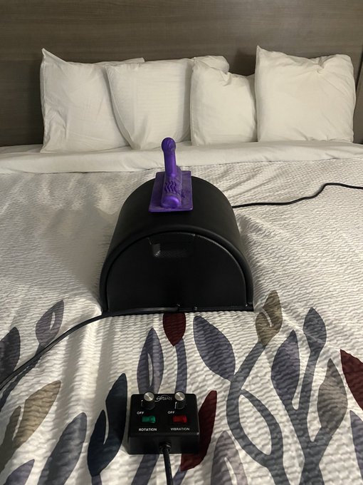 Kaulana Eros’s pics and videos