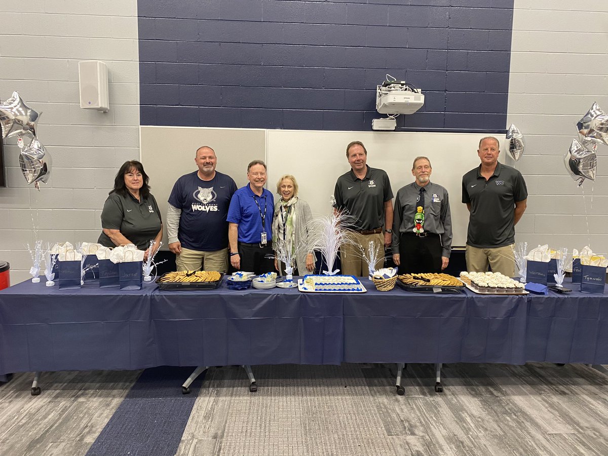 Mike Overbey tweet media