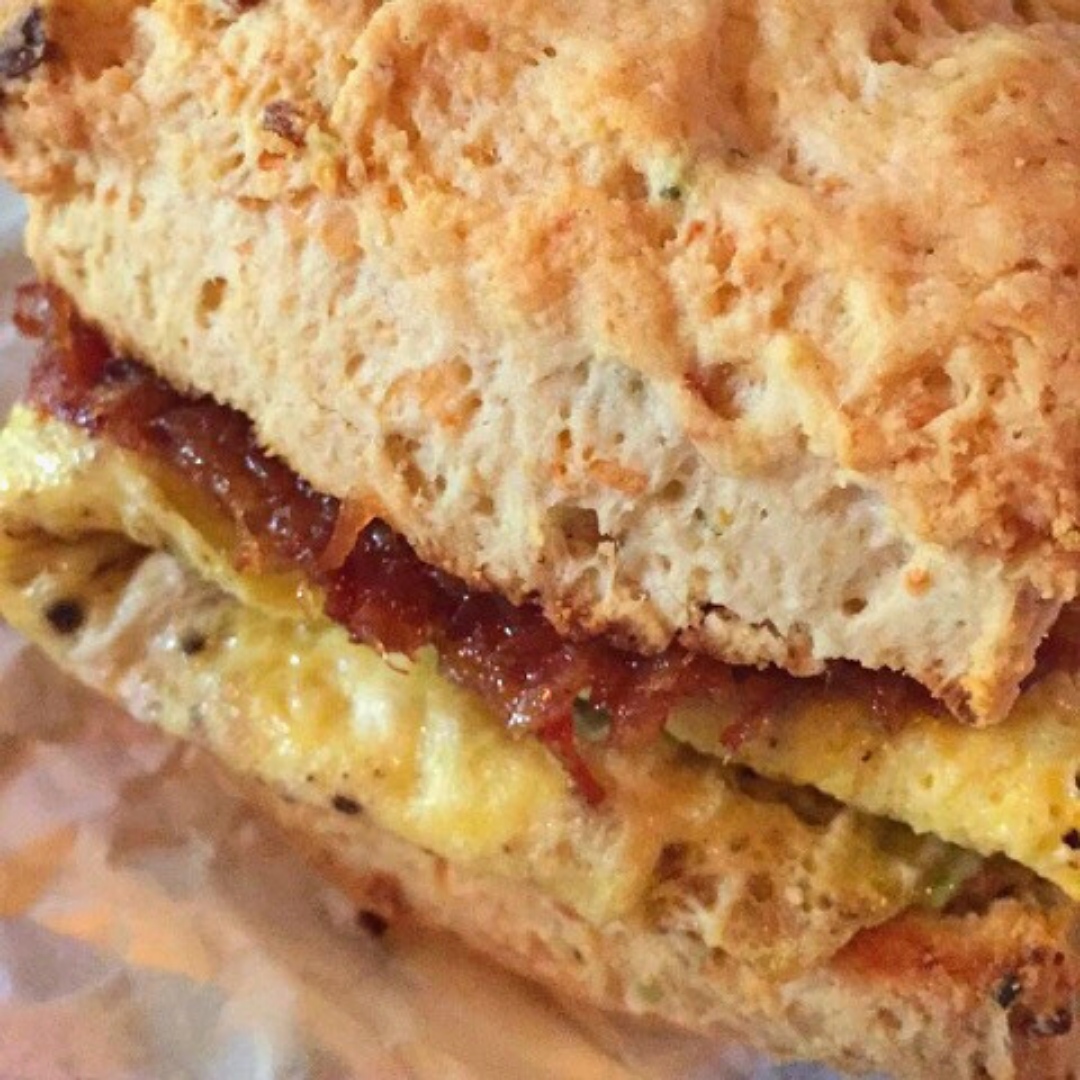 THIRST TRAP 💦
Hey... u up?  Been thinking about you, can't wait to see you... we're ready and waiting for you tomorrow at 8 am.

OPEN FOR DINE IN, DELIVERY + TO GO.
🖥 smackdabchicago.com
#food #chicago #breakfast