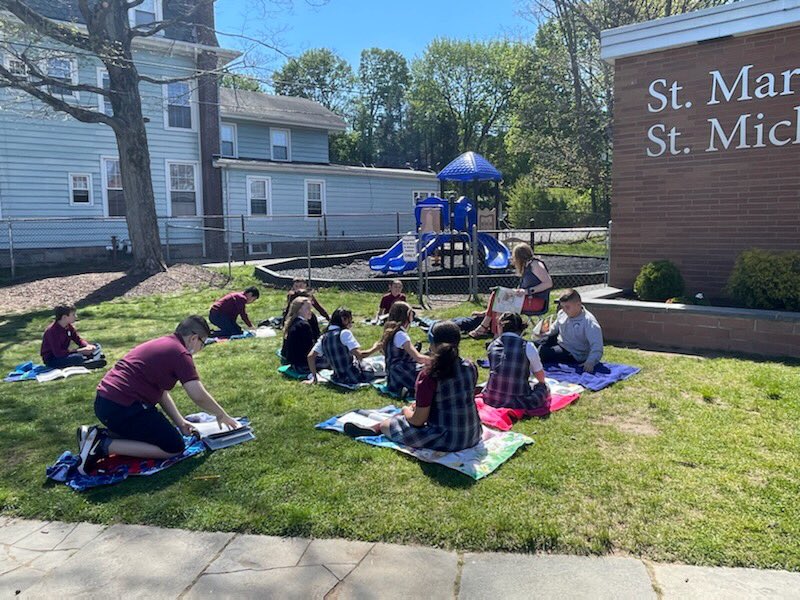 SMSMDerby's tweet photo. A gorgeous day for some outdoor learning!
https://t.co/ubtp3ltwKt
#stmarystmichaelschool #smsmderby #ourladyqueenoftheapostlesparishderby #SMSMGrade4 #beautifulday #outdoorlearning #AOHCatholicSchools #archdioceseofhartford #wearesmsm https://t.co/PoxaChRIEf