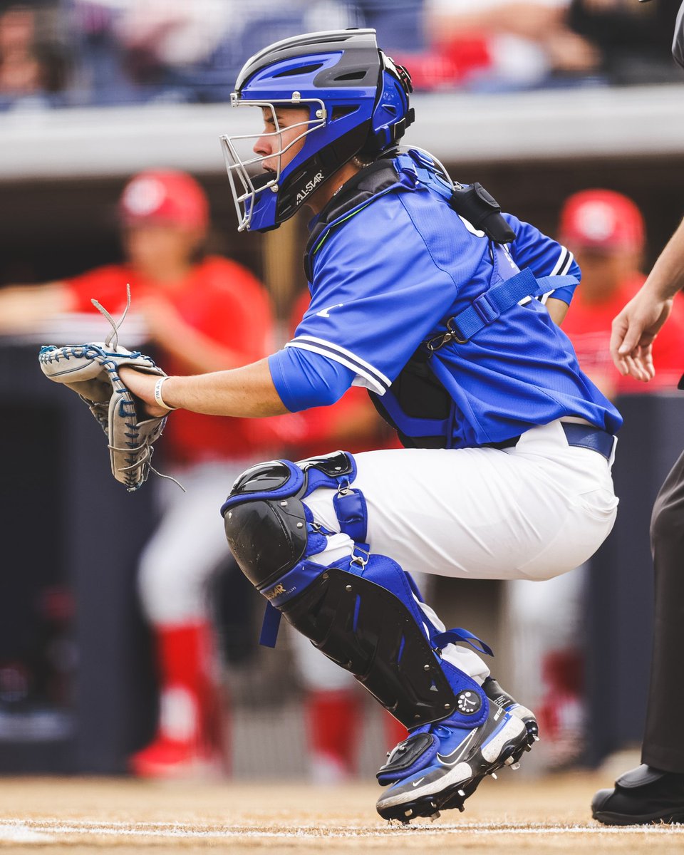 . <a href="/c_peterson14/">Chase Peterson</a> levitating 😲
