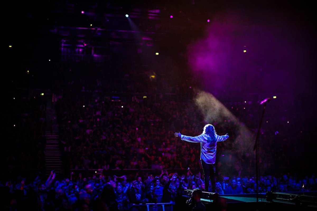 davidcoverdale's tweet photo. THANK YOU, DUBLIN!!! You Brought Tears To An Old Snakes Eyes…Blessings On You &amp; Yours For An Unforgettable Evening In The Company Friends…The Irish Whitesnake Choir Was In Exceptional Form…XXX
❤️‍🔥❤️‍🔥❤️‍🔥💚❤️‍🔥❤️‍🔥❤️‍🔥🙏🙏🙏✌️✌️✌️🤟🤟🤟‼️‼️‼️
Beautiful Pics by ⁦@PaytonTMurphy⁩ https://t.co/184SwFVFhS