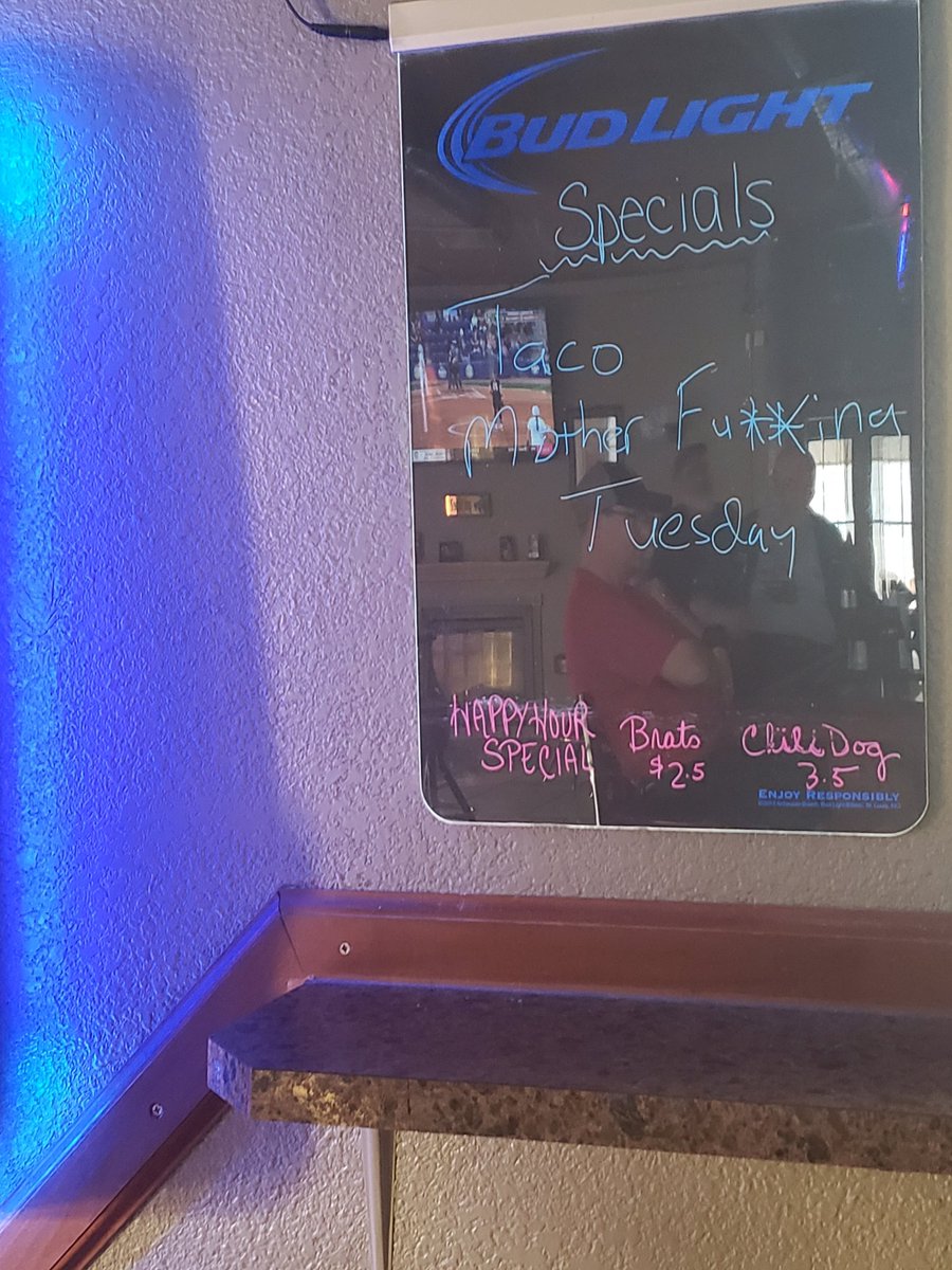 jayk688's tweet photo. #TacoTuesday https://t.co/WSG075iX9Y