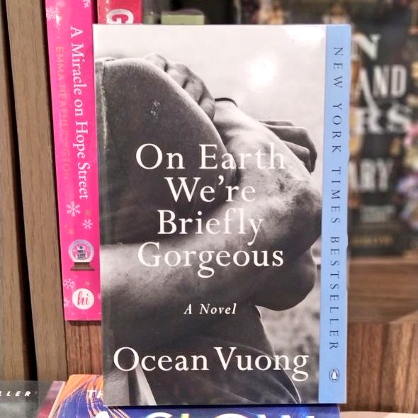 lemonyysnickers's tweet photo. Book #1 for @asianreadathon 2022: On Earth We're Briefly Gorgeous
Prompt: Highly recommended/ high rating
Country: Vietnam ๐ป๐ณ
"To be gorgeous, you must first be seen, but to be seen allows you to be hunted"
#AsianReadathon #StanAsianAuthors
#BookTwitter https://t.co/Lia2s3r0rg
