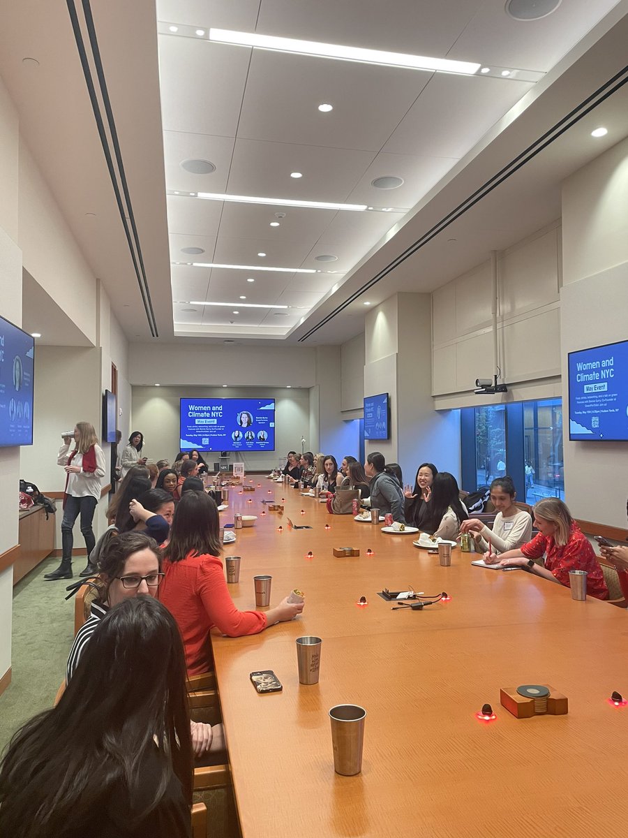 _itsanhonour's tweet photo. How often do you see a board room this big - filled with only women!! 
👸🏼🌎💪🏻

Another fantastic Women and Climate event hosted by @clevermimili @clever_carbon @firstrepublic #womeninclimate #climateTech #womenintech #NYC https://t.co/DnGRxouCoe